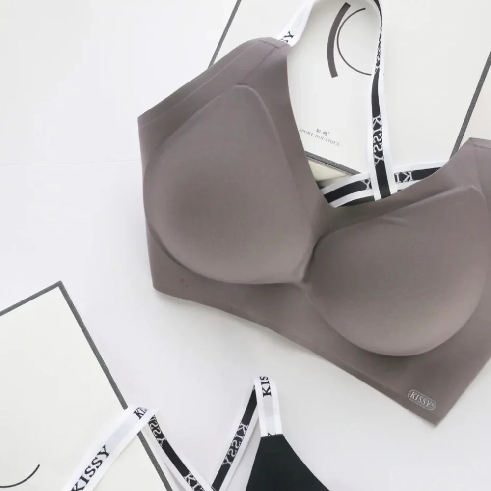 Kissy Sport Bra - Picture 1 of 7